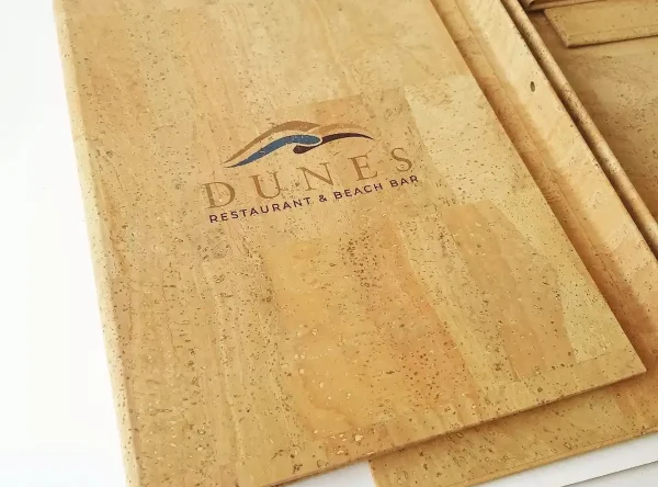 LE08 cortica com badanas Capa em cortiça com badanas