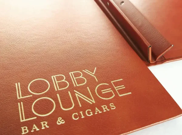 LEN17P Capa em Pele Reciclada Capa em pele sintética