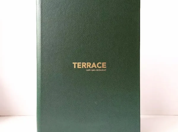 LEN17P Capa em Pele Reciclada Capa em pele sintética