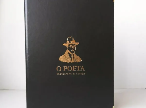 LEN17P Capa em Pele Reciclada Capa em pele sintética